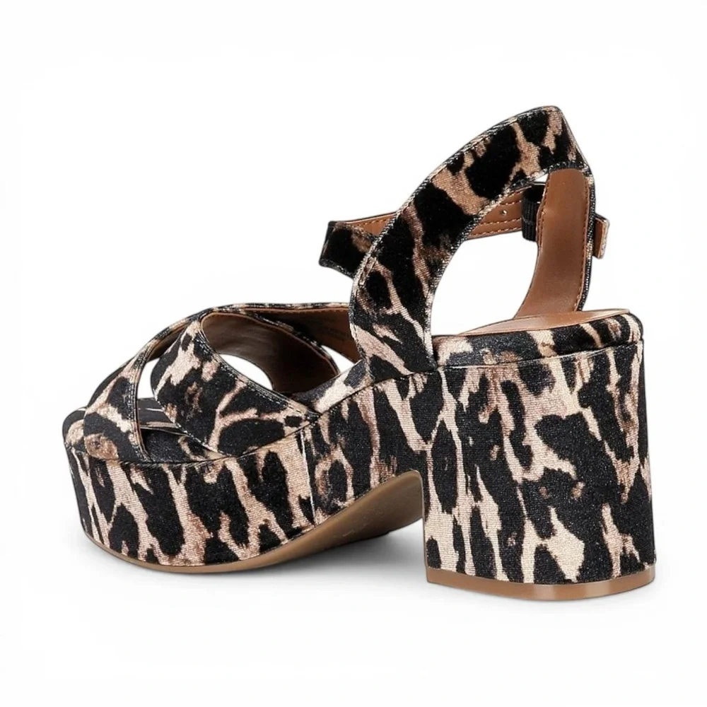 Gianni Bini Leopard Platform Sandals Women Velvet Joize Size 7.5 New - Picture 4 of 10
